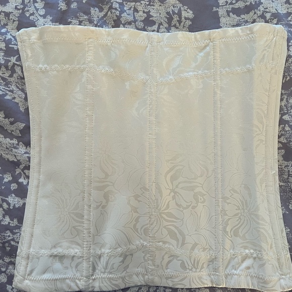 Waist Trainer / Tummy Control - Picture 2 of 3